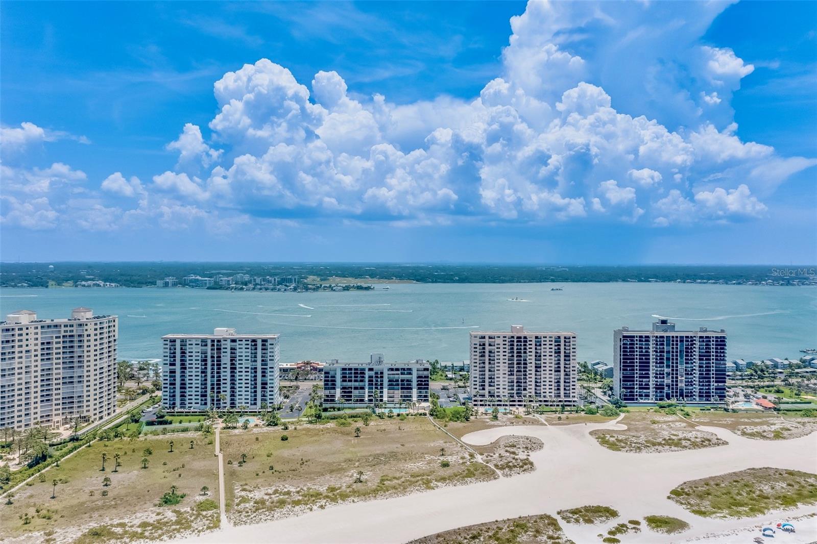 LANDMARK TOWERS - Residential Lease