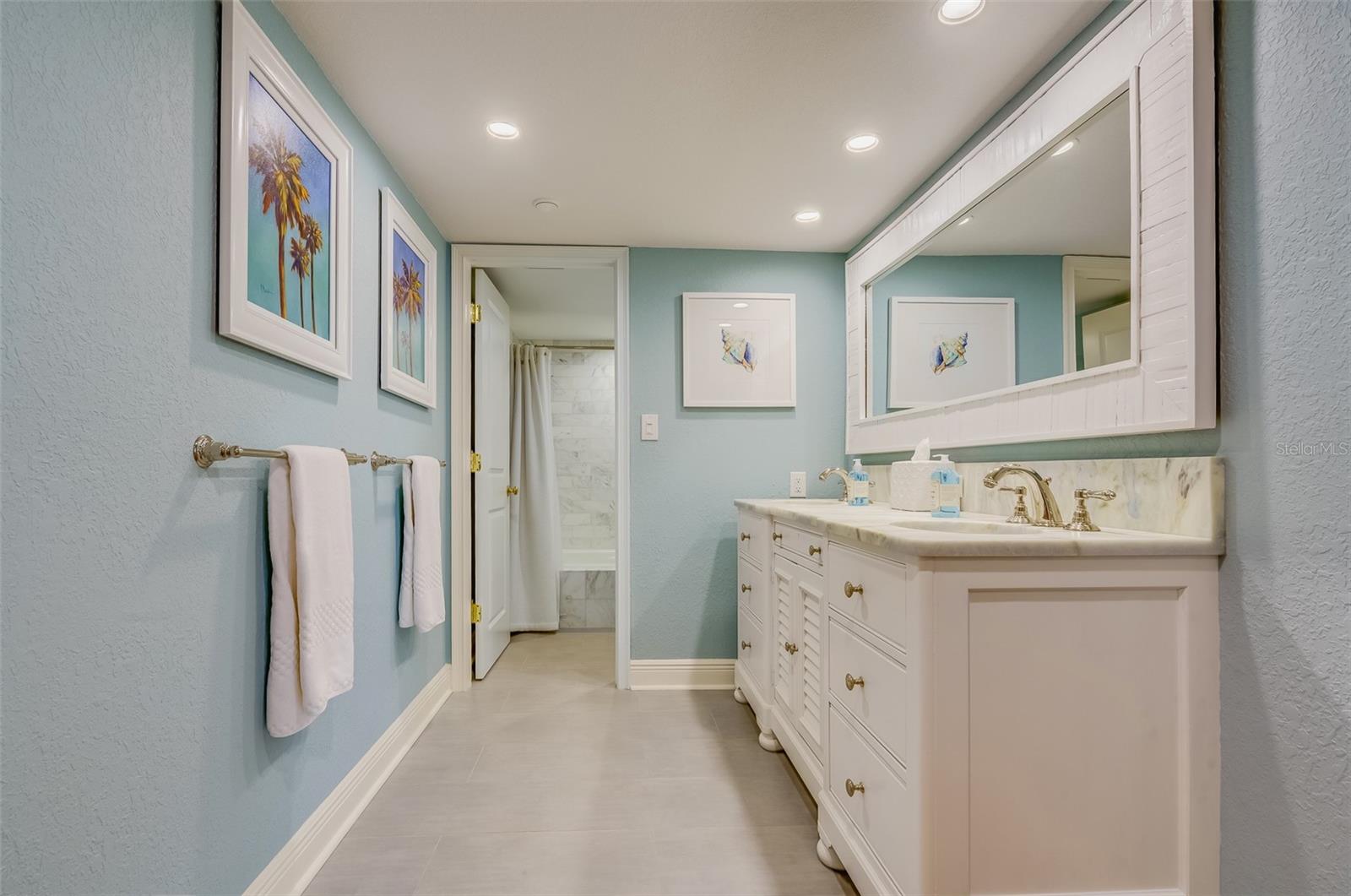 LANDMARK TOWERS - Residential Lease