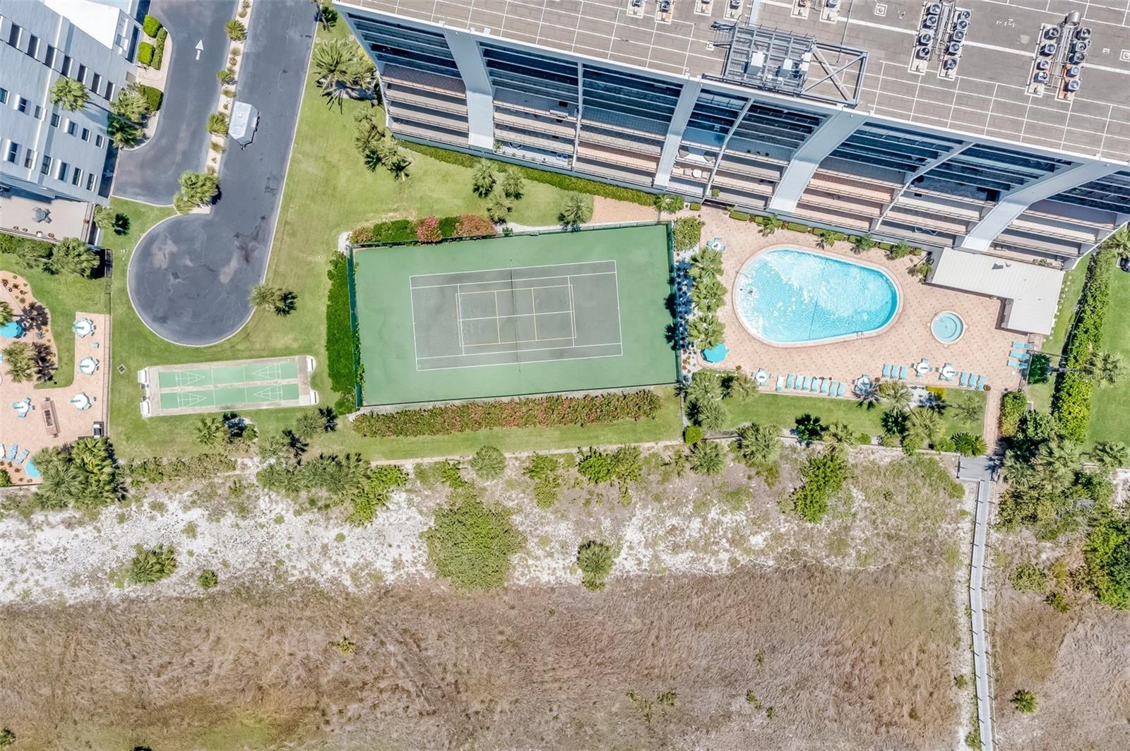 LANDMARK TOWERS - Residential Lease