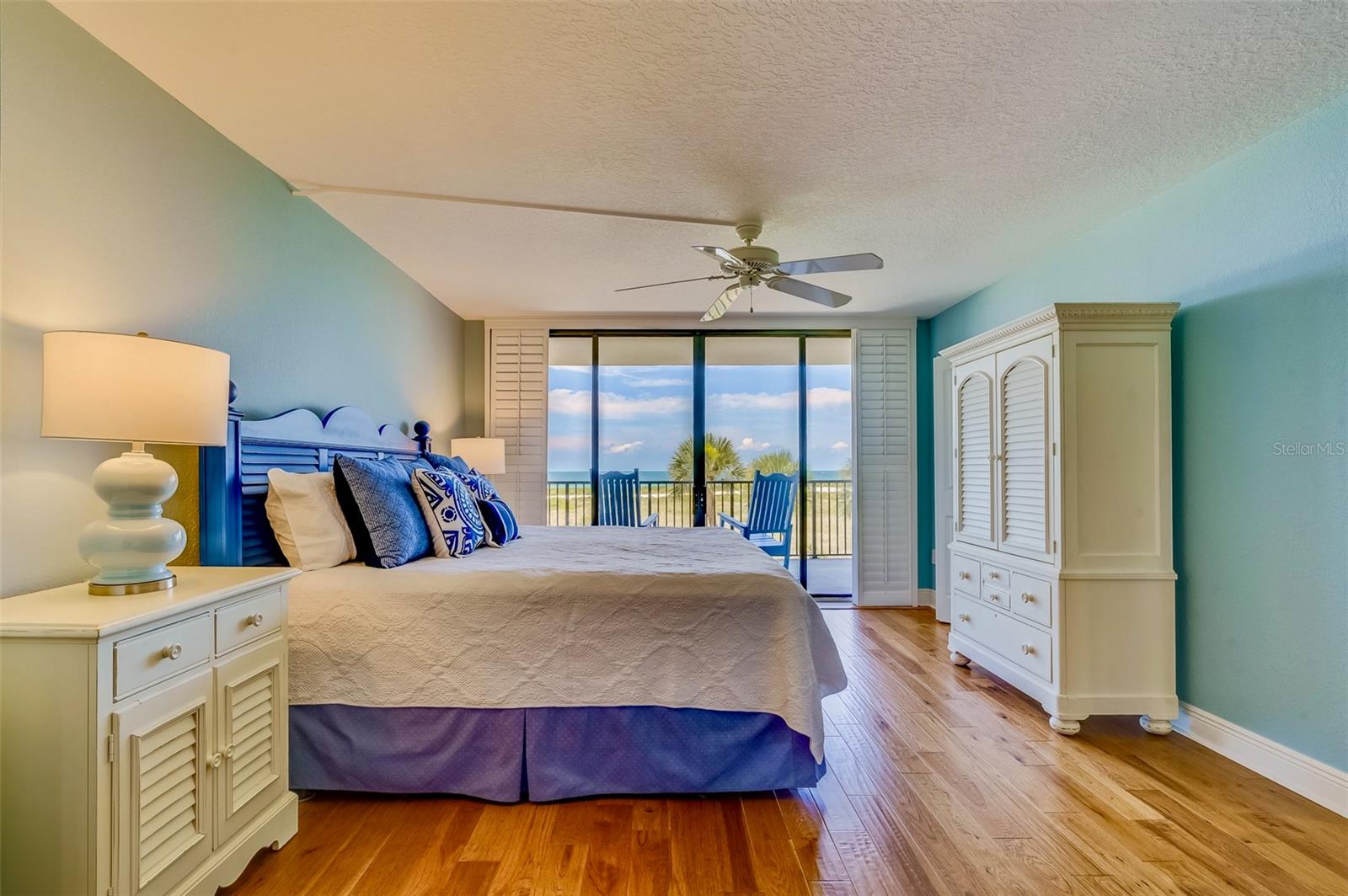 LANDMARK TOWERS - Residential Lease