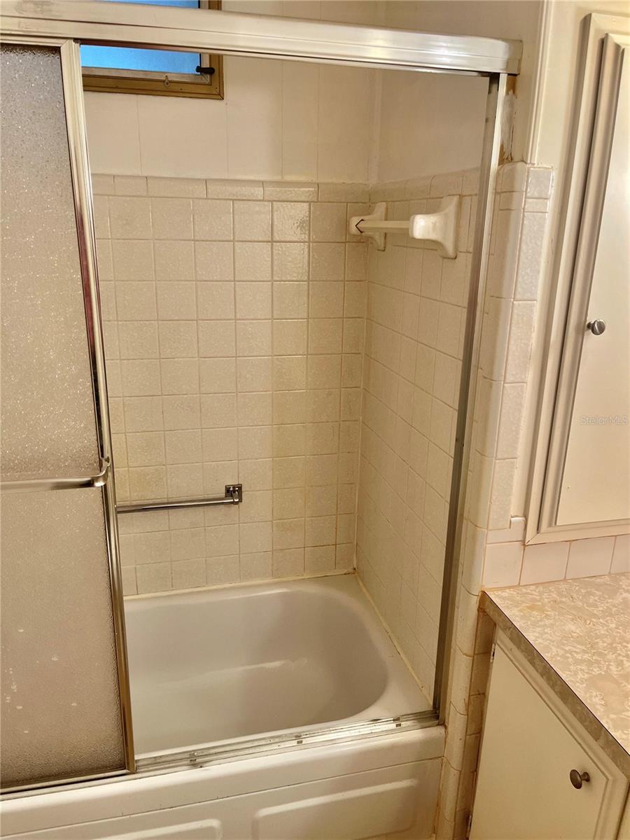 HAWTHORNE AT LEESBURG A COOP - Residential