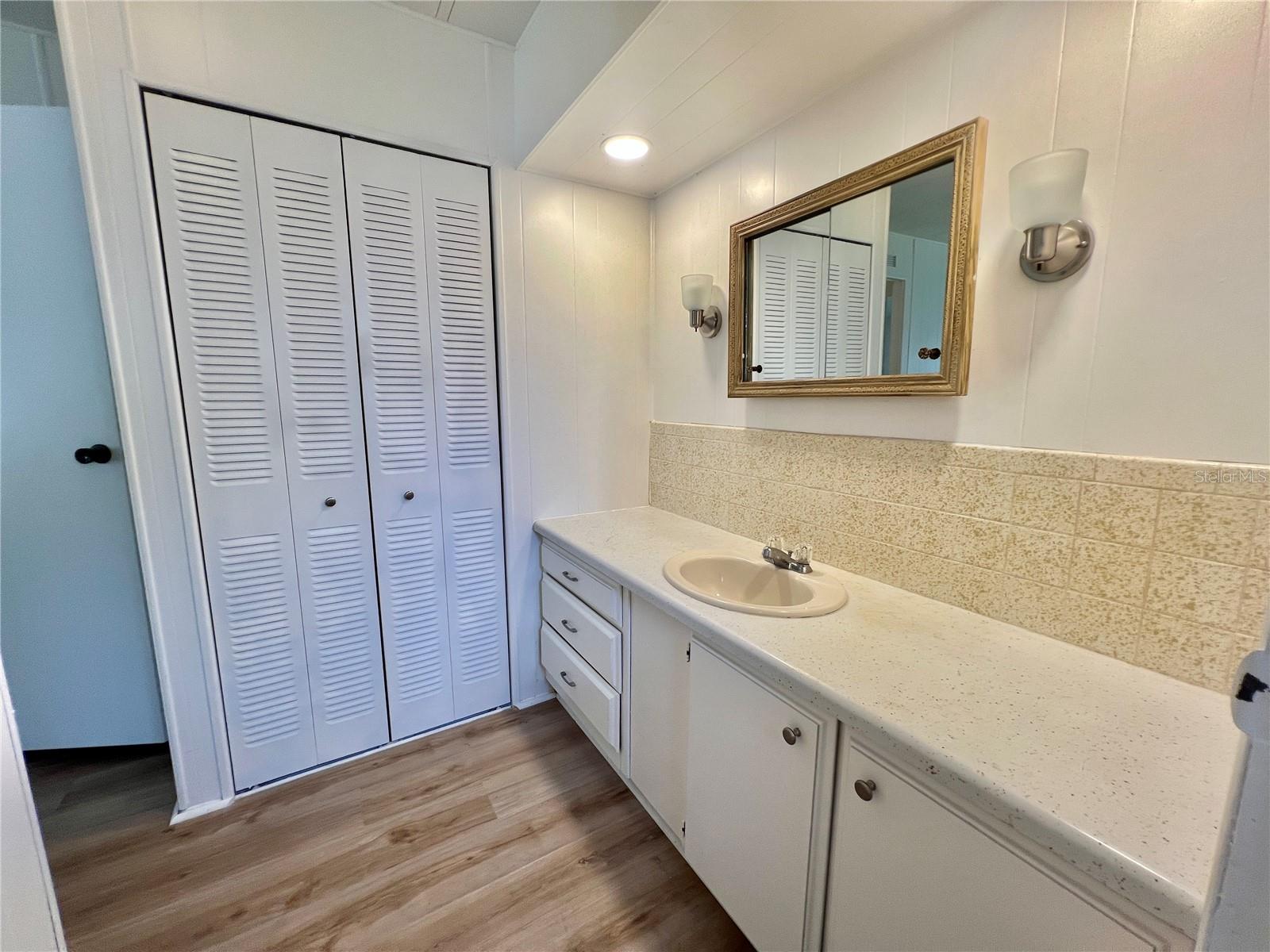 HAWTHORNE AT LEESBURG A COOP - Residential