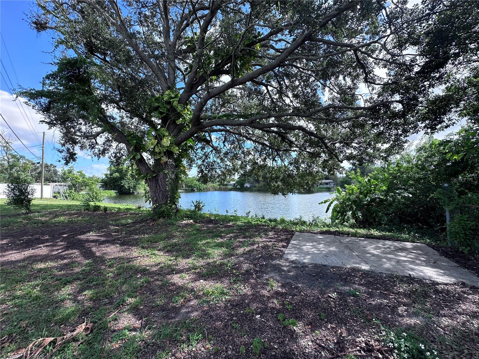 CROSS BAYOU ESTATES 7TH ADD - Residential