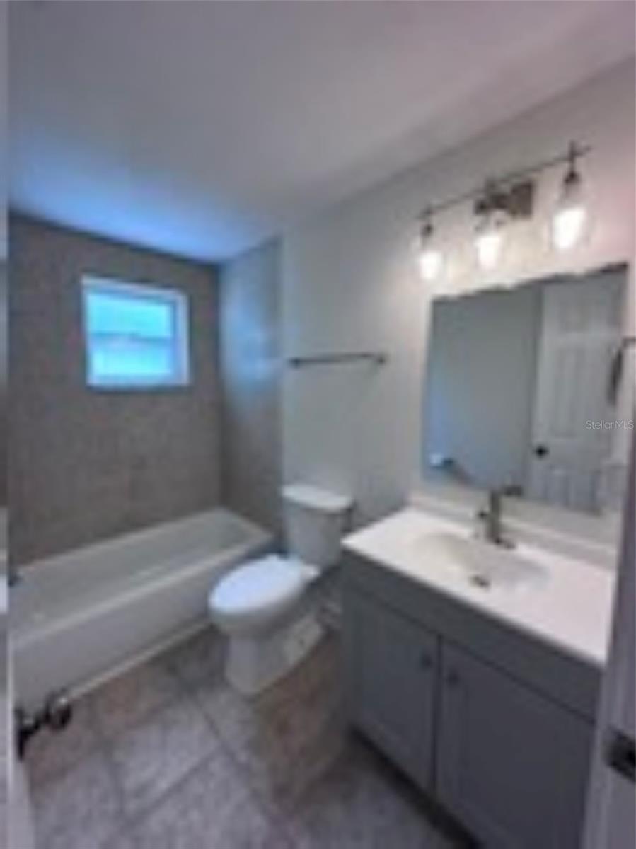 CROSS BAYOU ESTATES 7TH ADD - Residential