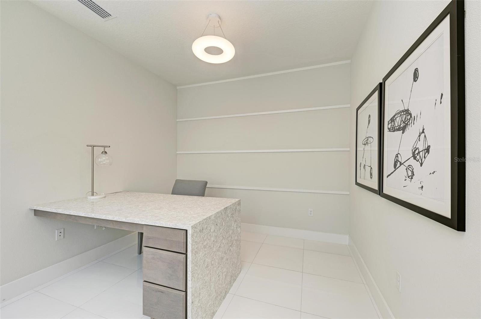 AQUA LAGOON TWNHMS - Residential