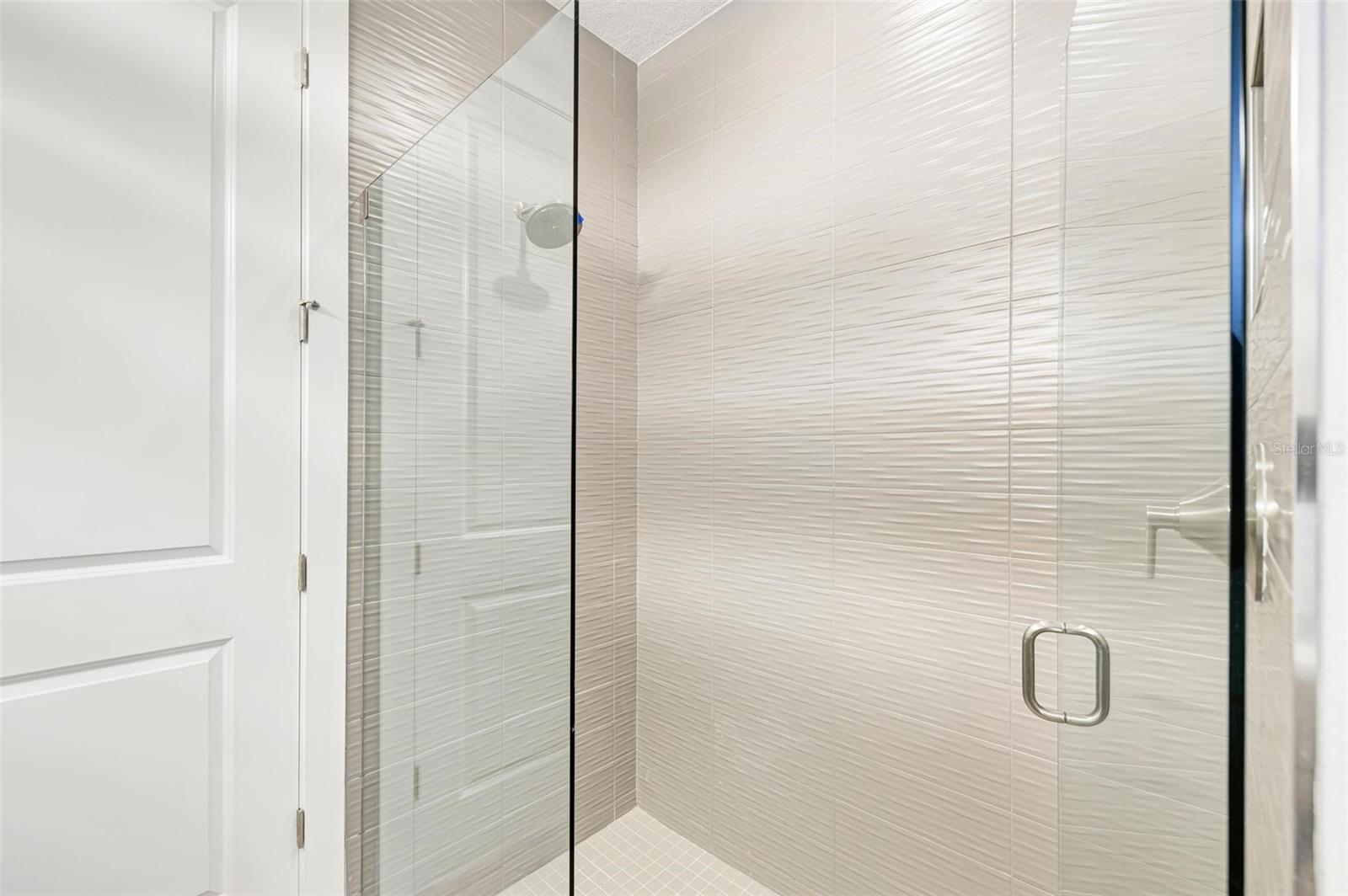 AQUA LAGOON TWNHMS - Residential