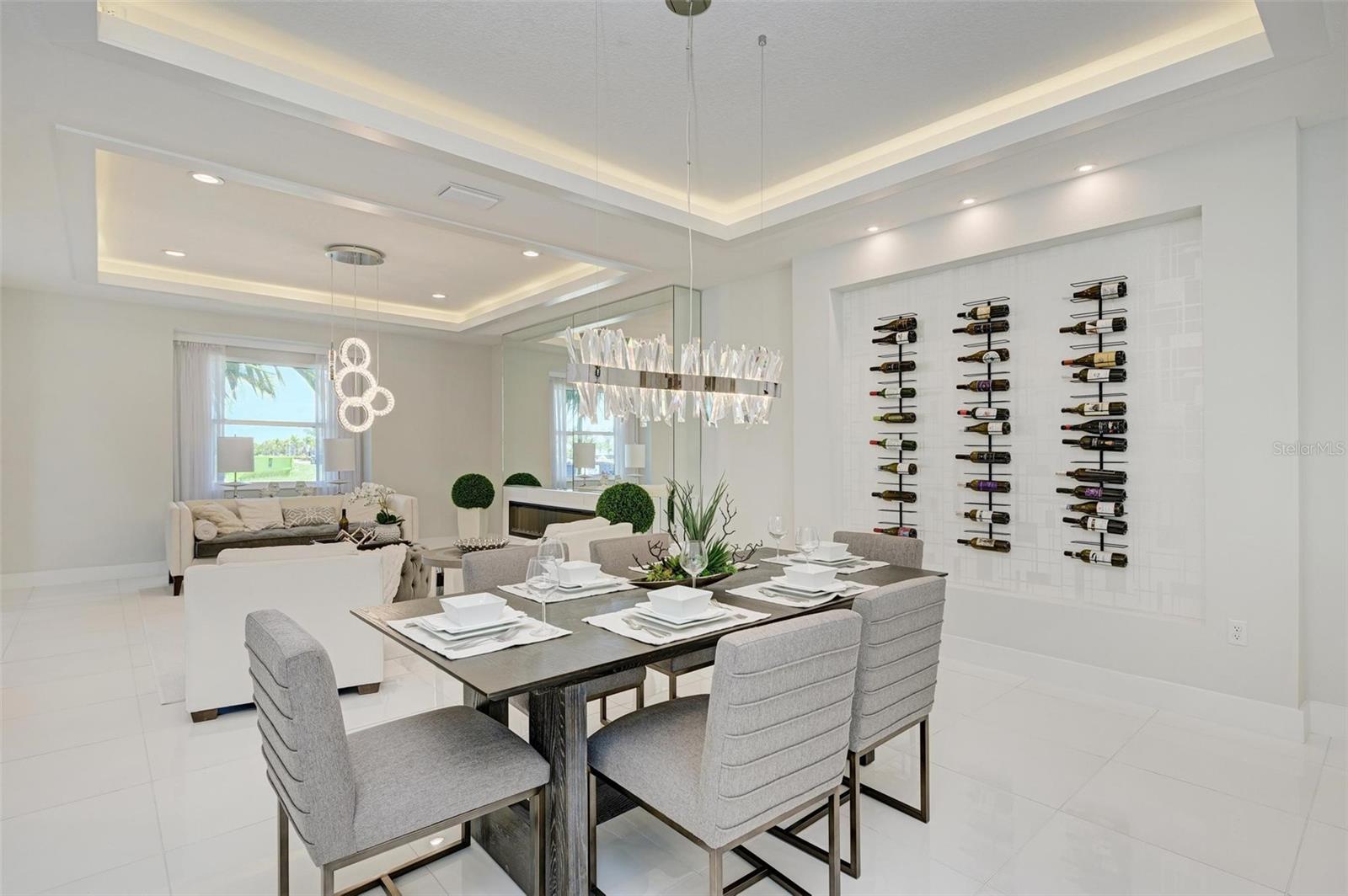 AQUA LAGOON TWNHMS - Residential