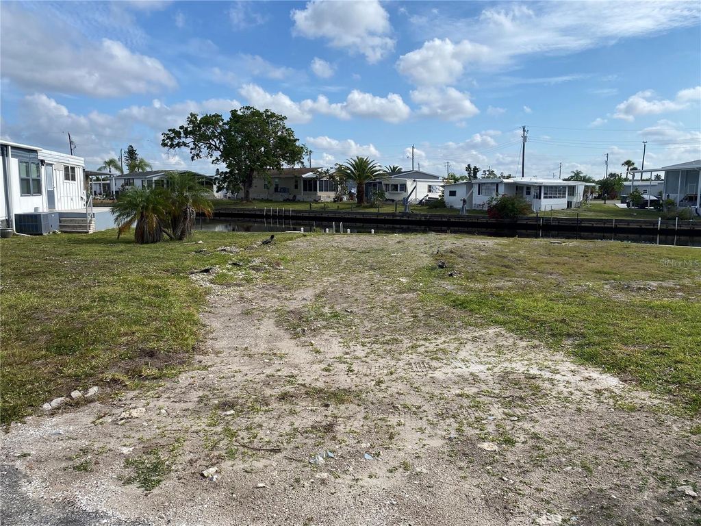 Photo of 508 Windsor Place, North Port, FL 34287 (MLS # N6144154)