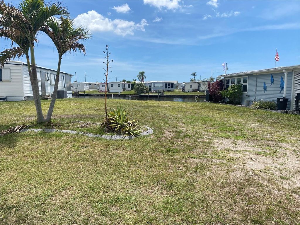 Photo of 508 Windsor Place, North Port, FL 34287 (MLS # N6144154)