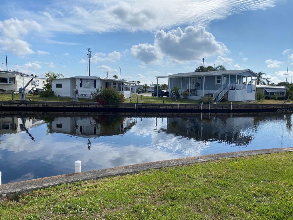 Photo of 508 Windsor Place, North Port, FL 34287 (MLS # N6144154)