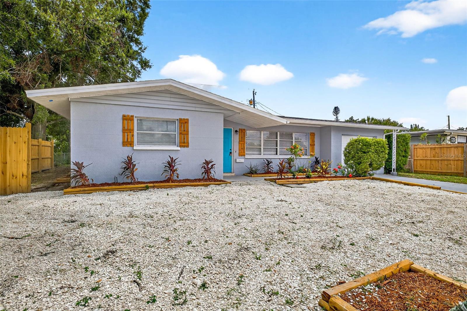 1816 BAYSHORE GARDENS PARKWAY