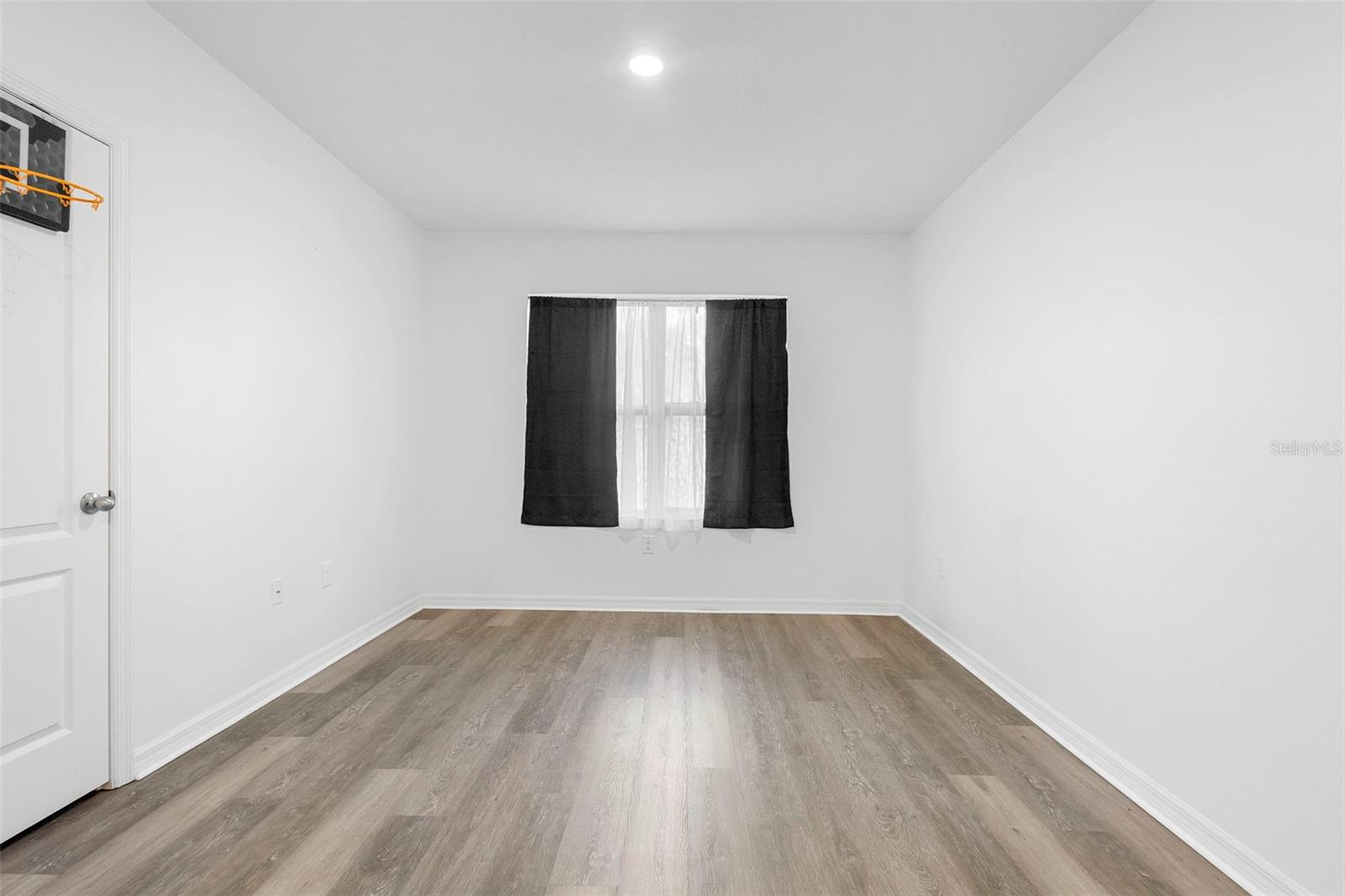 VICTORIA OAKS PH A - Residential