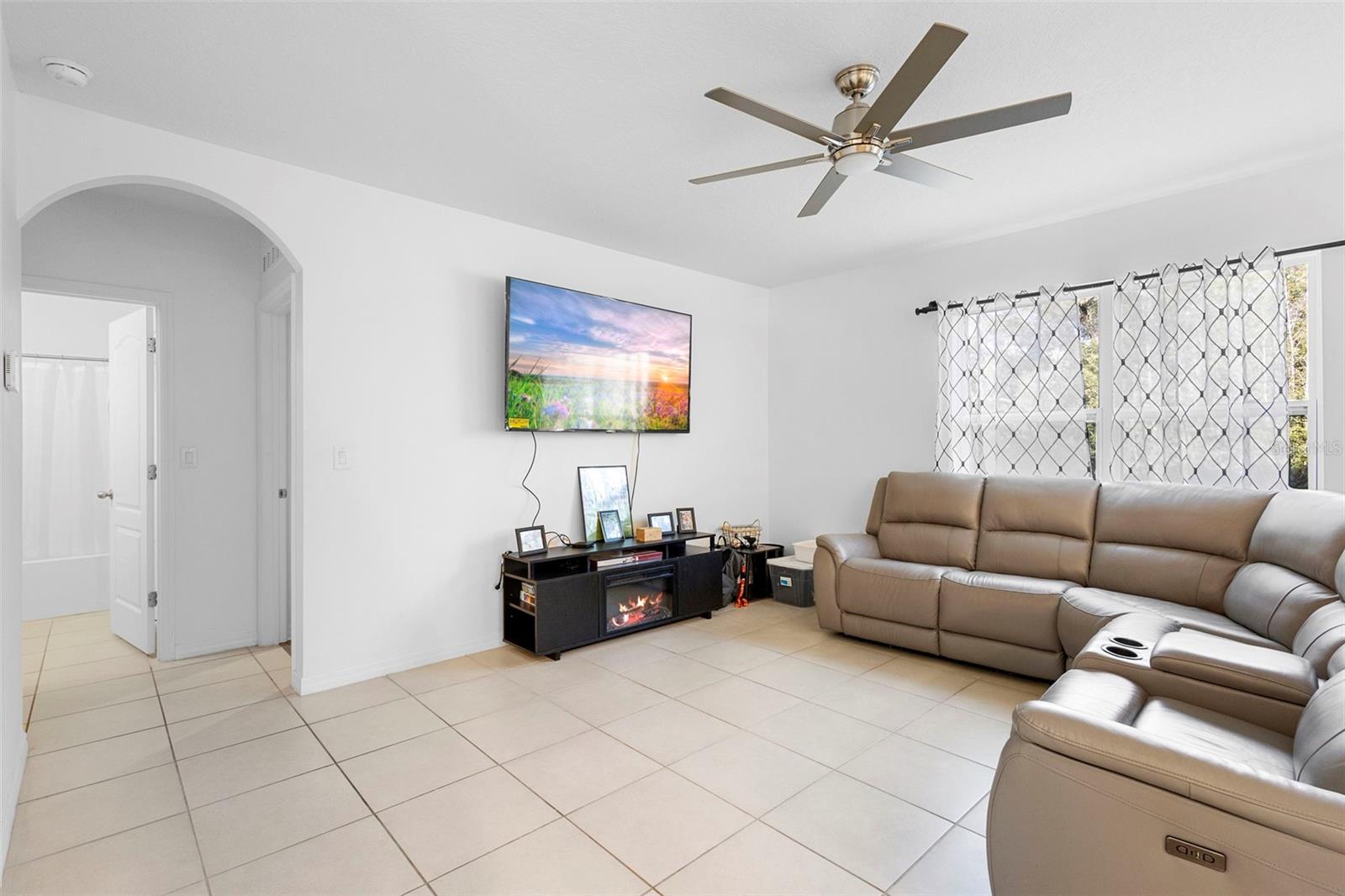 VICTORIA OAKS PH A - Residential