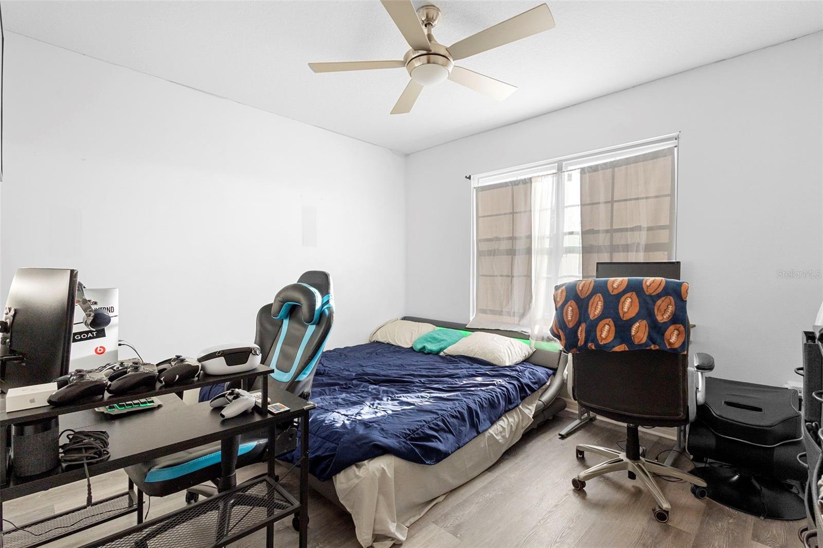 VICTORIA OAKS PH A - Residential