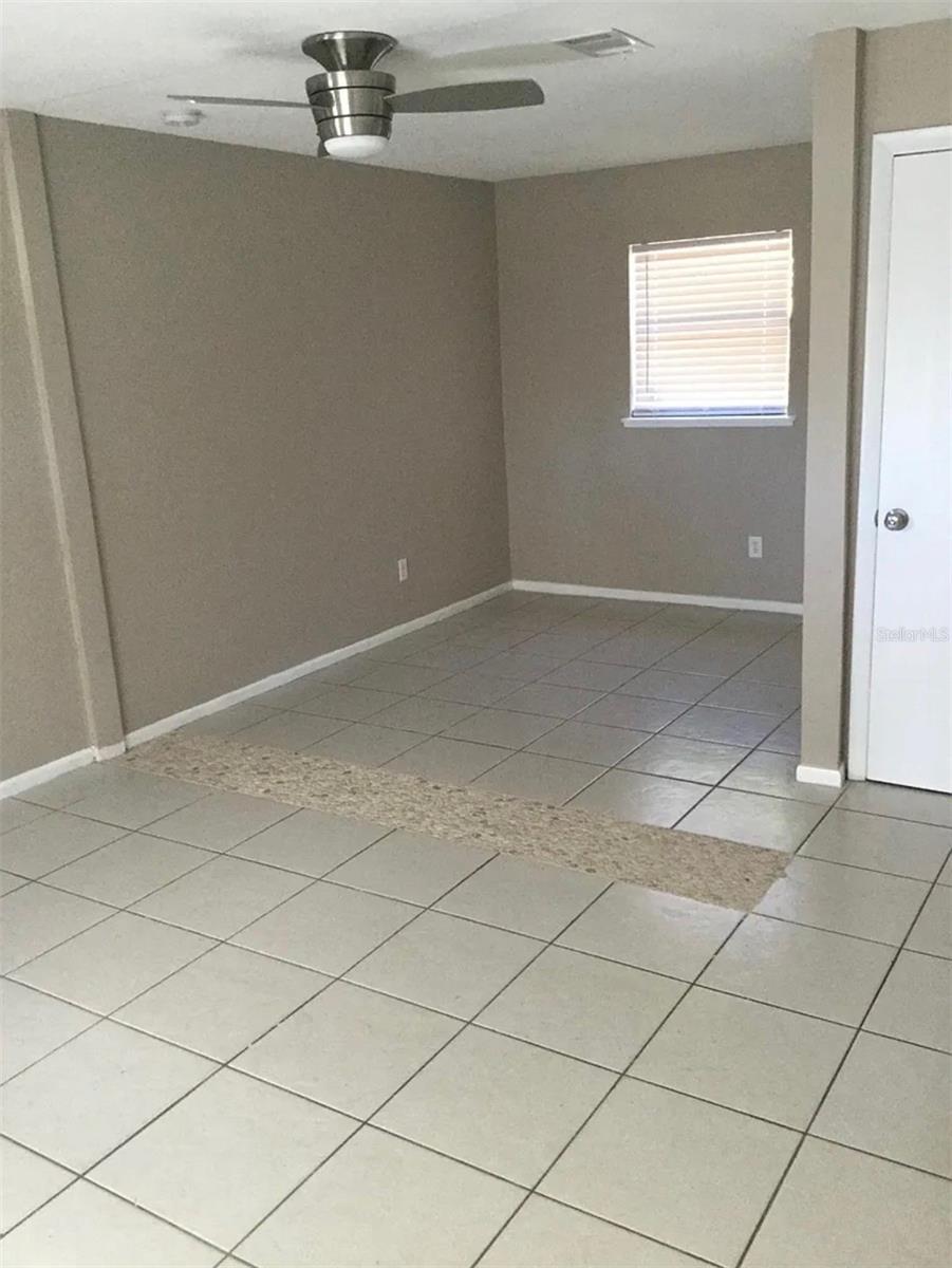 ACADEMY MANOR UNIT 01 - Residential