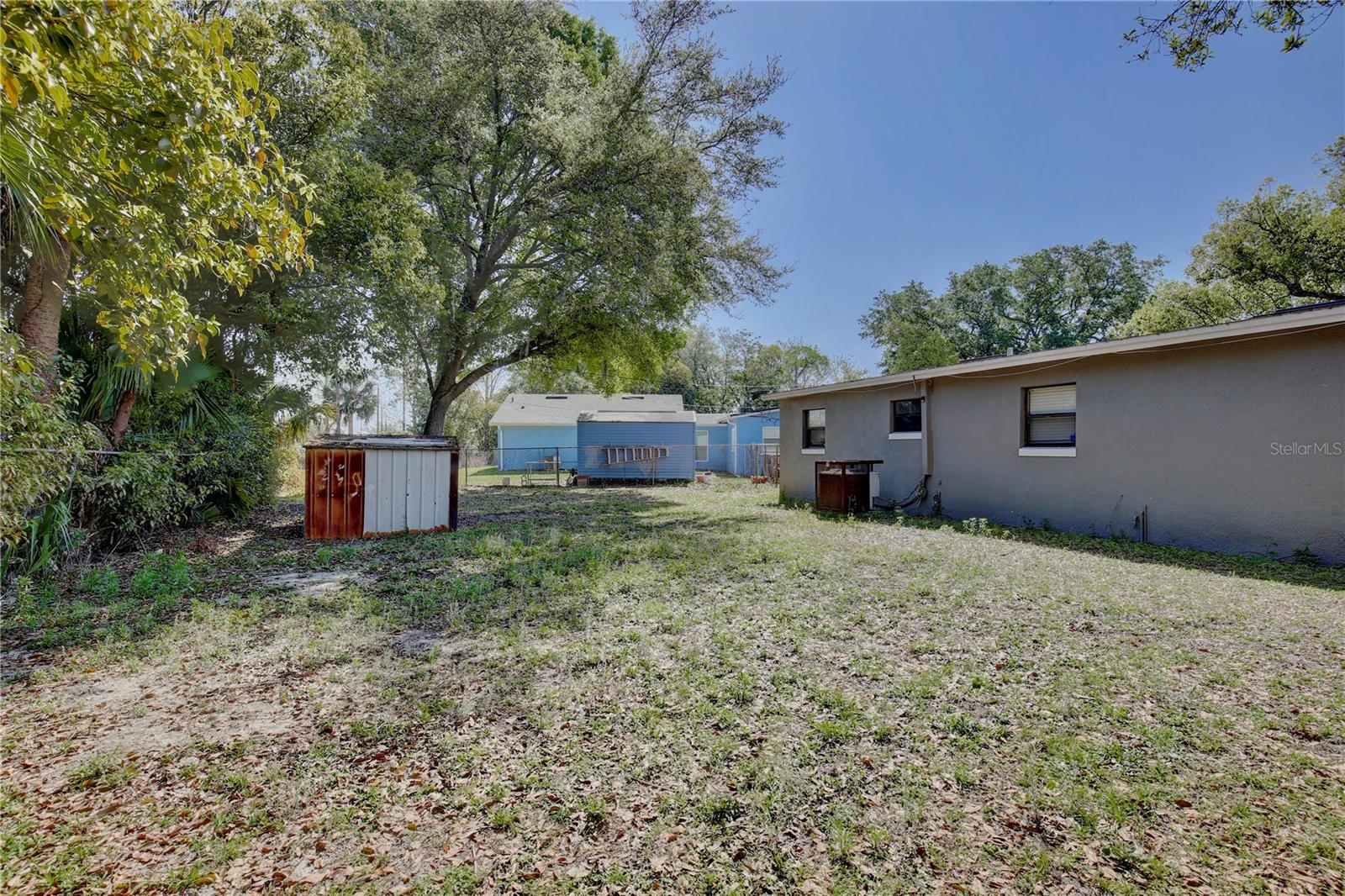 ACADEMY MANOR UNIT 01 - Residential