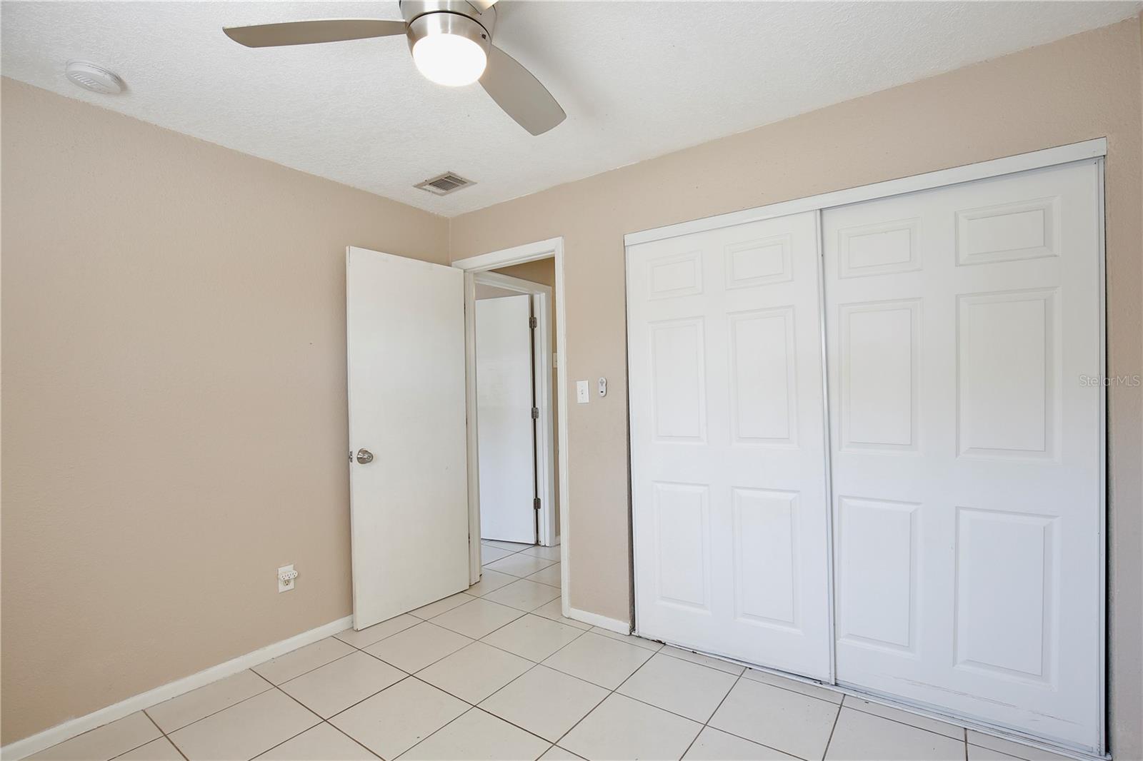 ACADEMY MANOR UNIT 01 - Residential