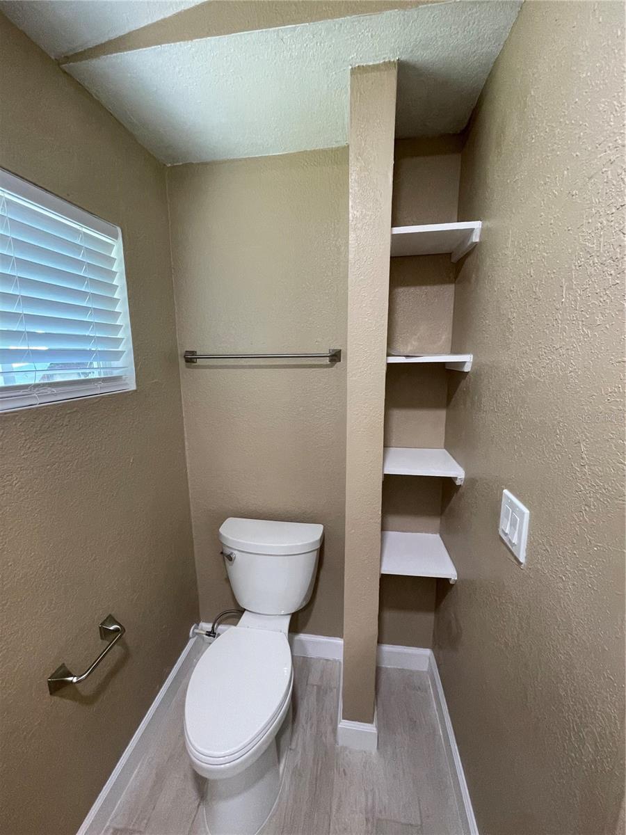 ACADEMY MANOR UNIT 01 - Residential