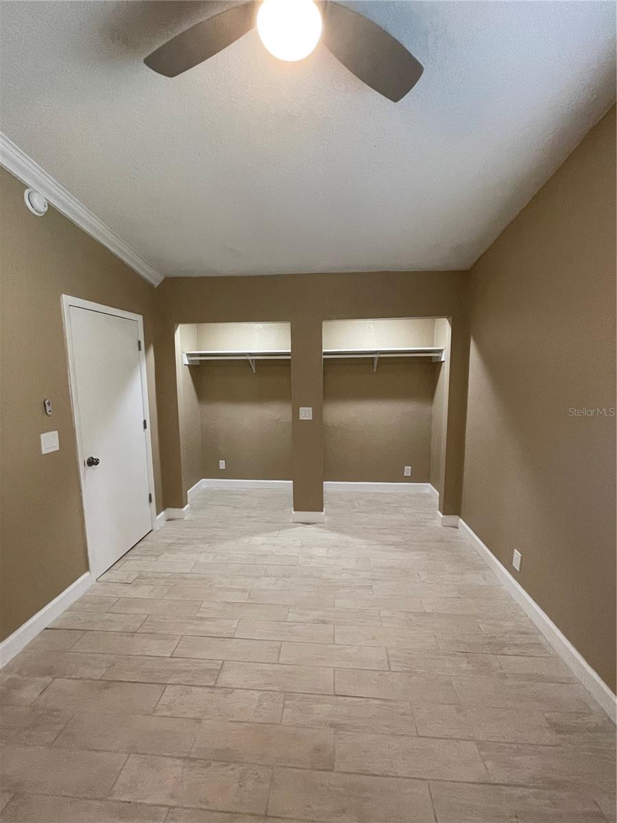 ACADEMY MANOR UNIT 01 - Residential