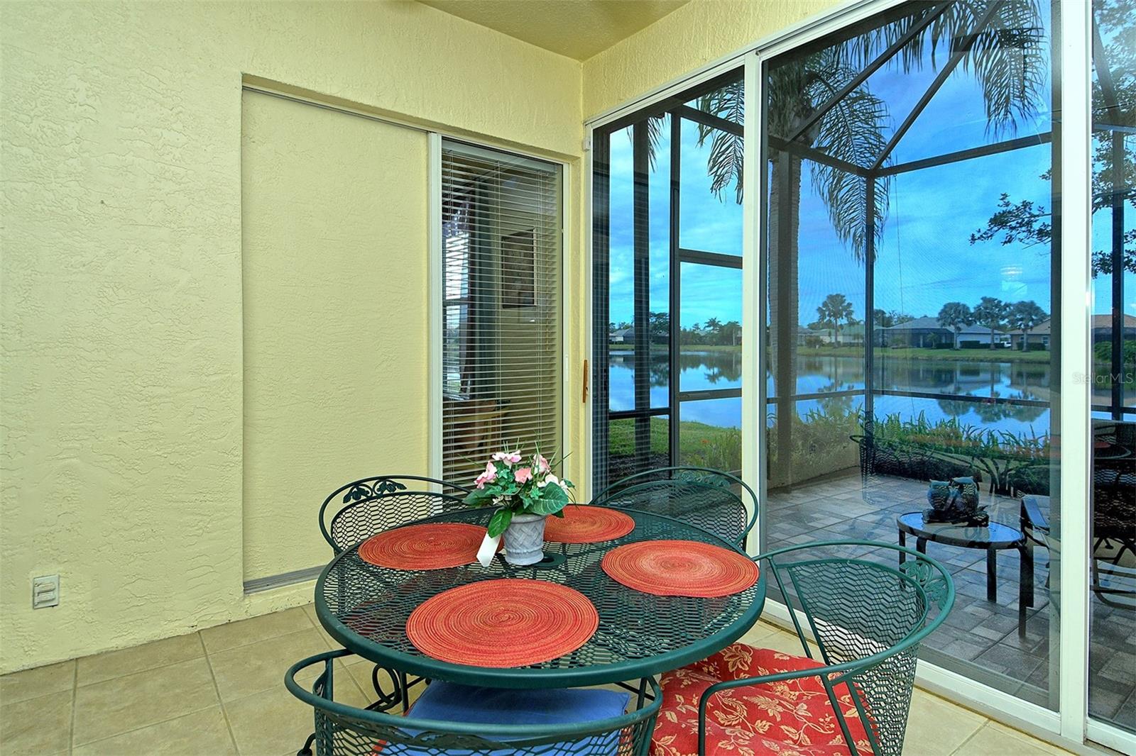 HERITAGE OAKS GOLF & COUNTRY CLUB - Residential