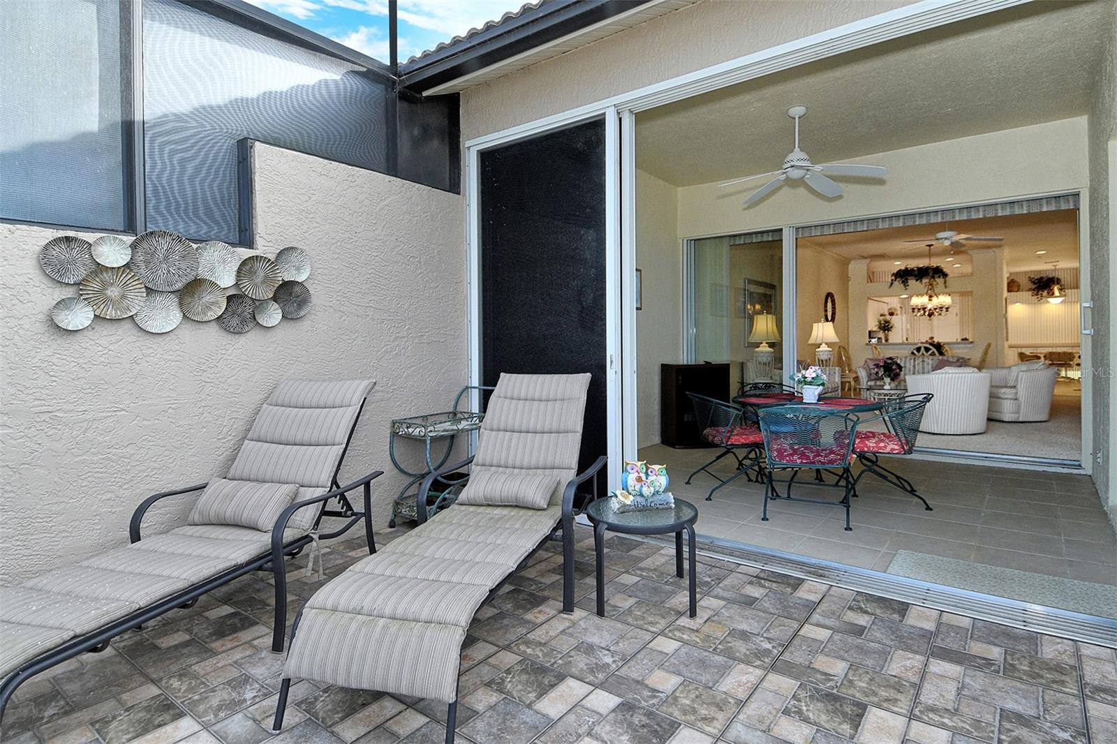 HERITAGE OAKS GOLF & COUNTRY CLUB - Residential