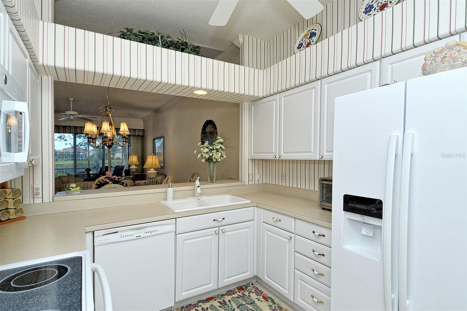 HERITAGE OAKS GOLF & COUNTRY CLUB - Residential