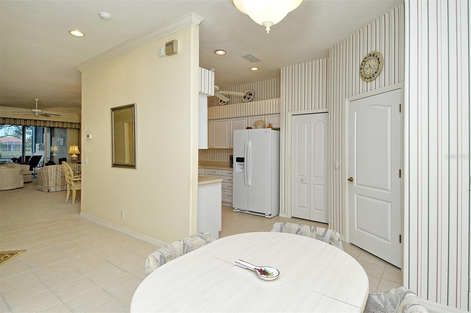 HERITAGE OAKS GOLF & COUNTRY CLUB - Residential