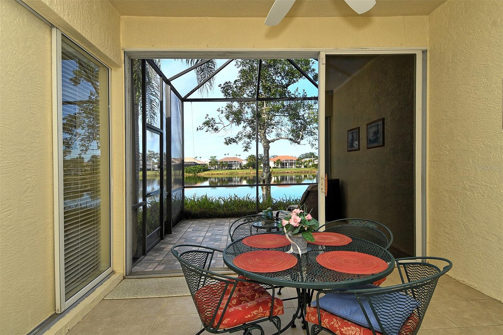 HERITAGE OAKS GOLF & COUNTRY CLUB - Residential