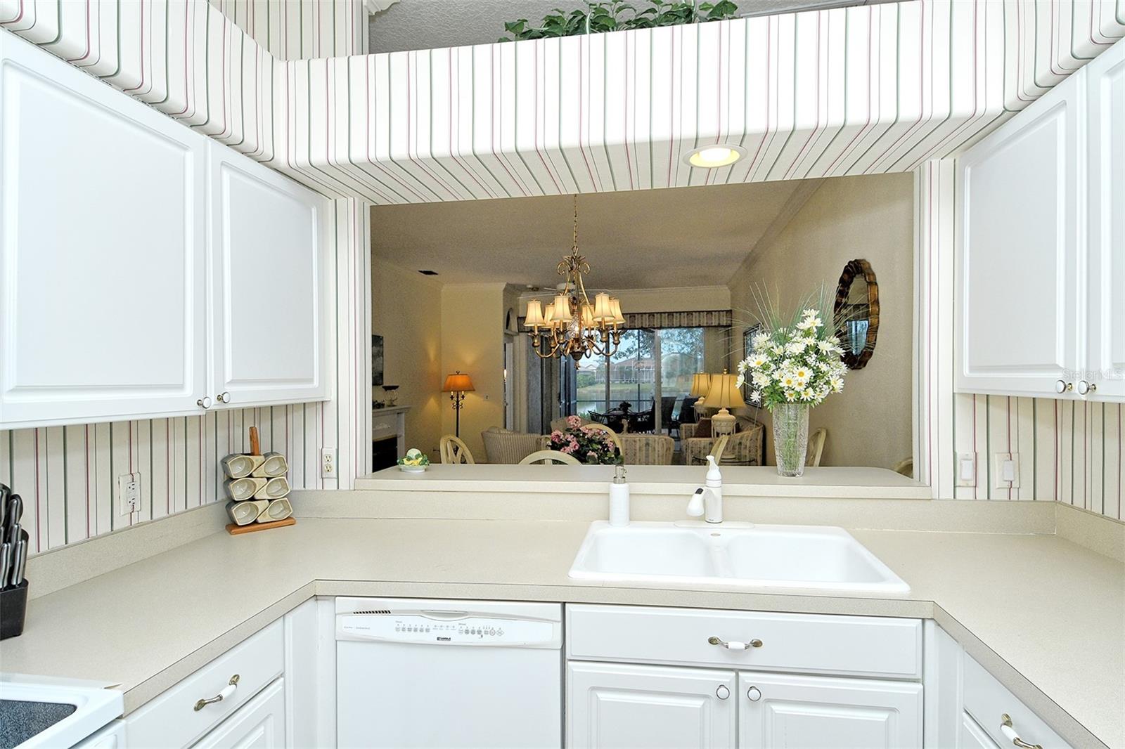 HERITAGE OAKS GOLF & COUNTRY CLUB - Residential