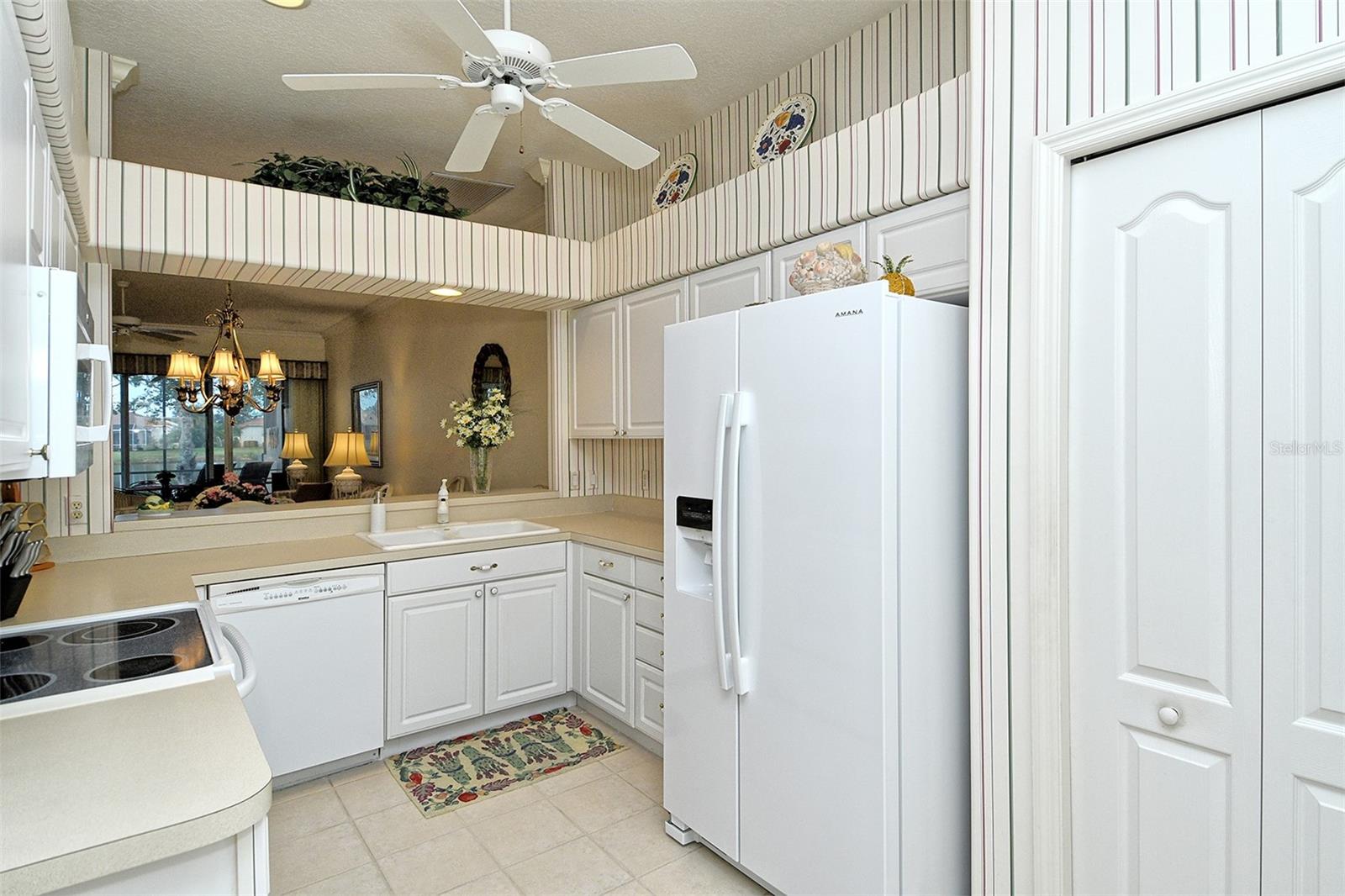 HERITAGE OAKS GOLF & COUNTRY CLUB - Residential