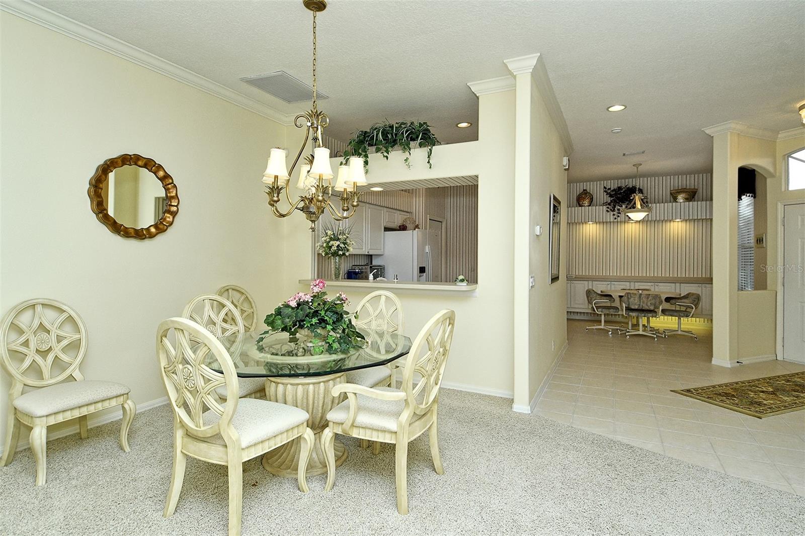 HERITAGE OAKS GOLF & COUNTRY CLUB - Residential