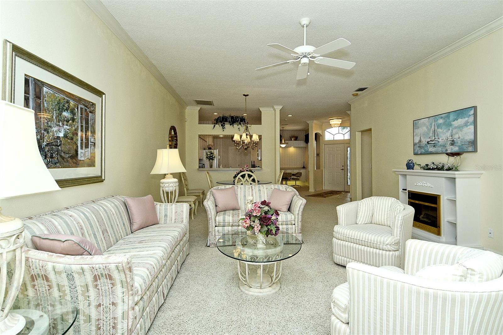 HERITAGE OAKS GOLF & COUNTRY CLUB - Residential