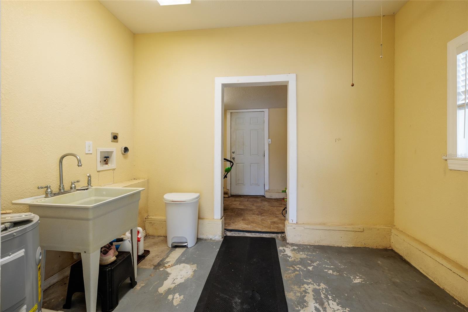 MONTICELLO PARK - Residential