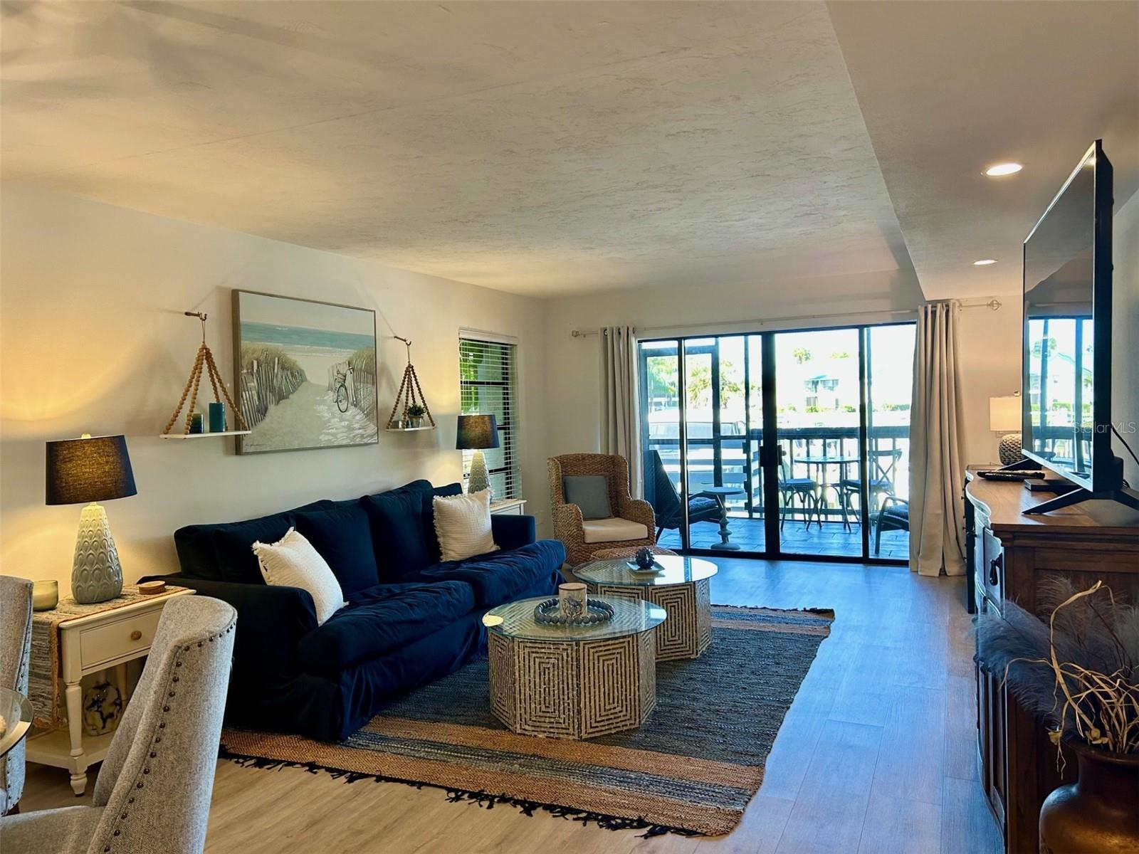 HARBOUR TOWNE - Residential