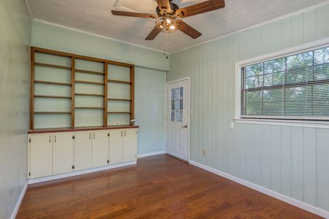 Tiny photo for 1416 Grove Avenue, Leesburg, FL 34748 (MLS # TB8441414)