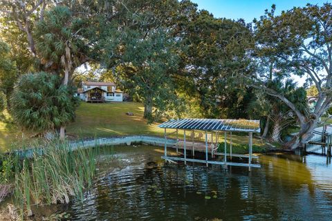 Tiny photo for 1416 Grove Avenue, Leesburg, FL 34748 (MLS # TB8441414)