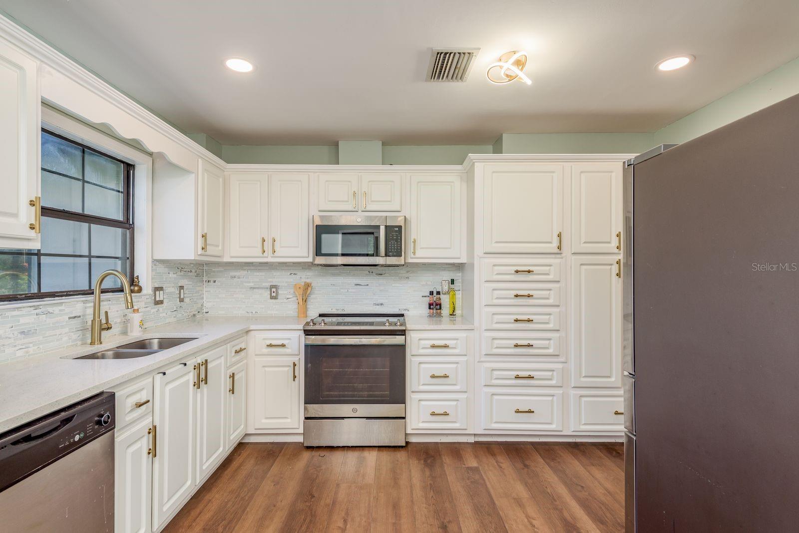 GRIFFIN SHORES - Residential