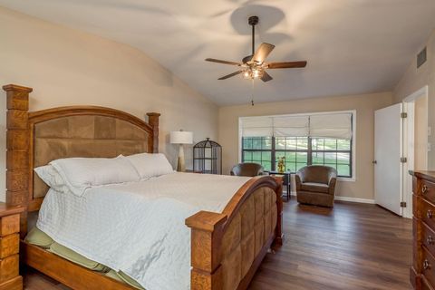 Tiny photo for 1416 Grove Avenue, Leesburg, FL 34748 (MLS # TB8441414)