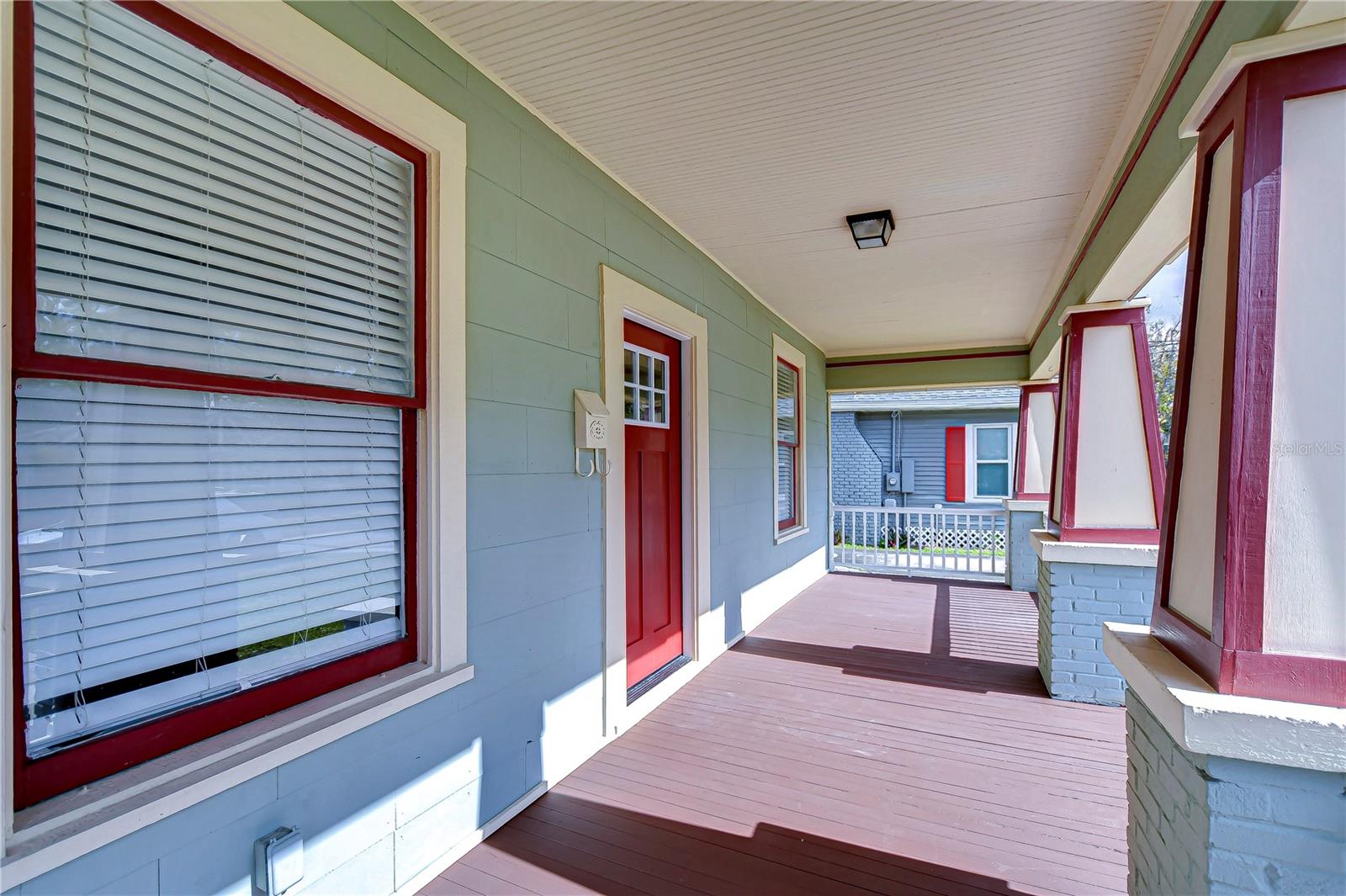 205 W EMMA STREET