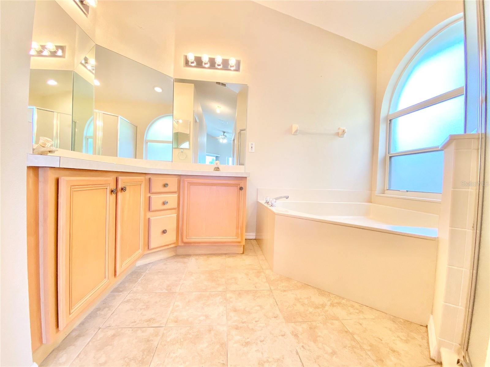 WATERFORD CHASE VILLAGE TR D - Residential Lease