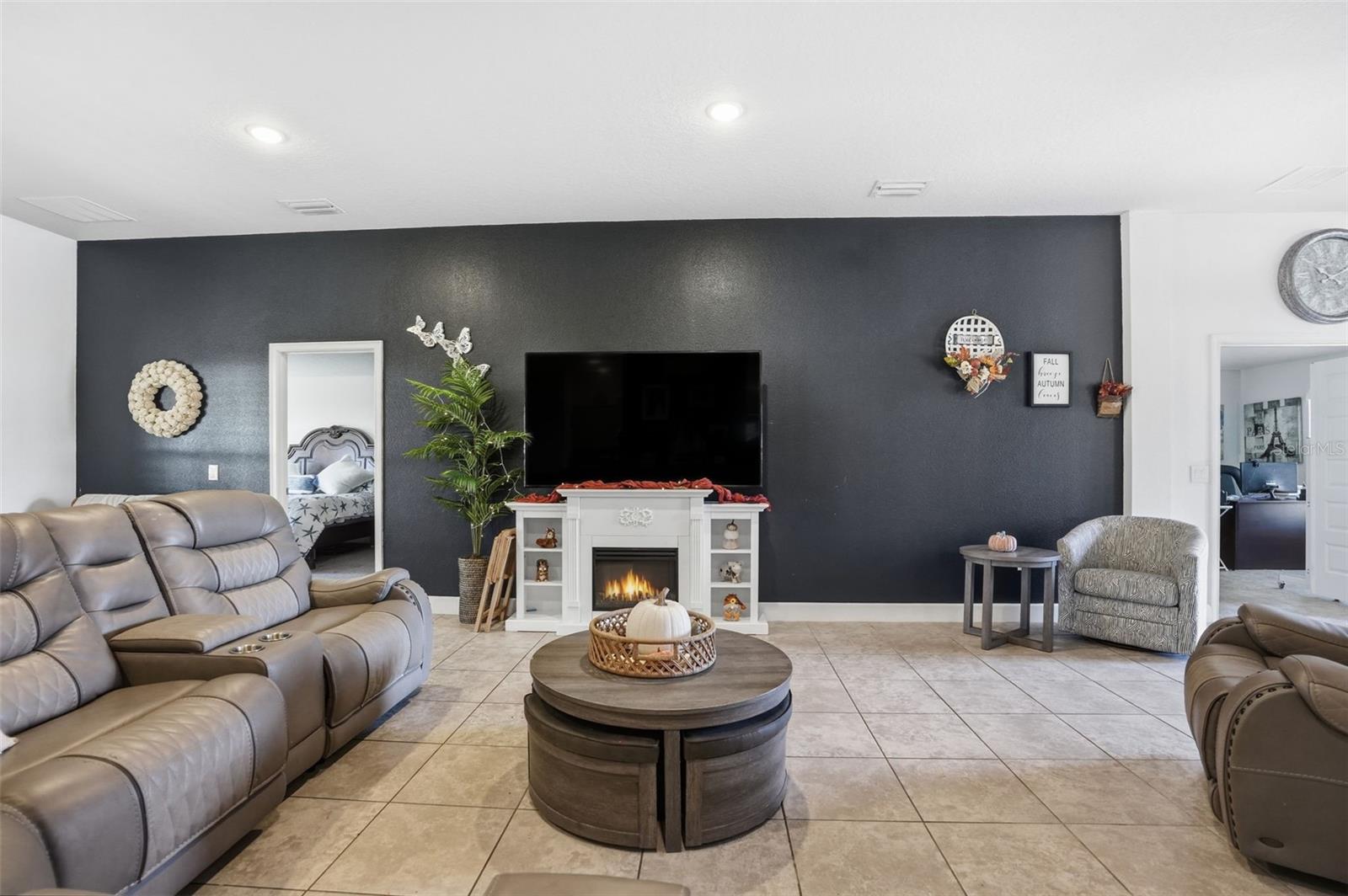 TARA OAKS PLANTATION - Residential