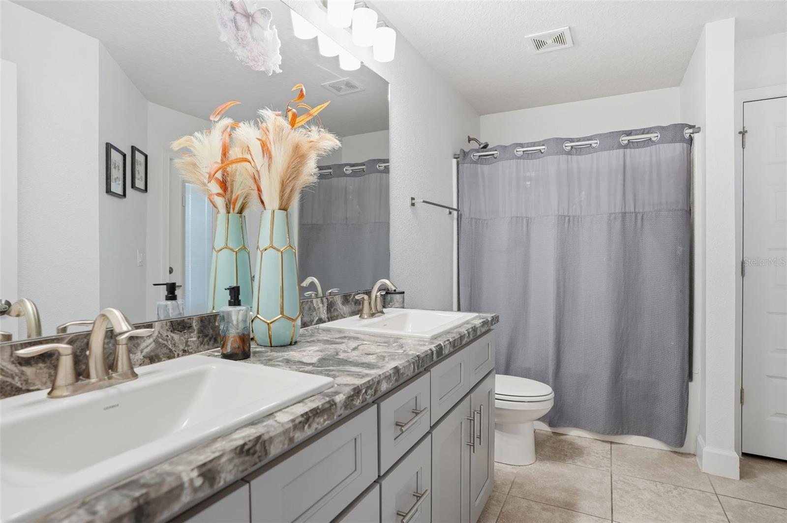 TARA OAKS PLANTATION - Residential