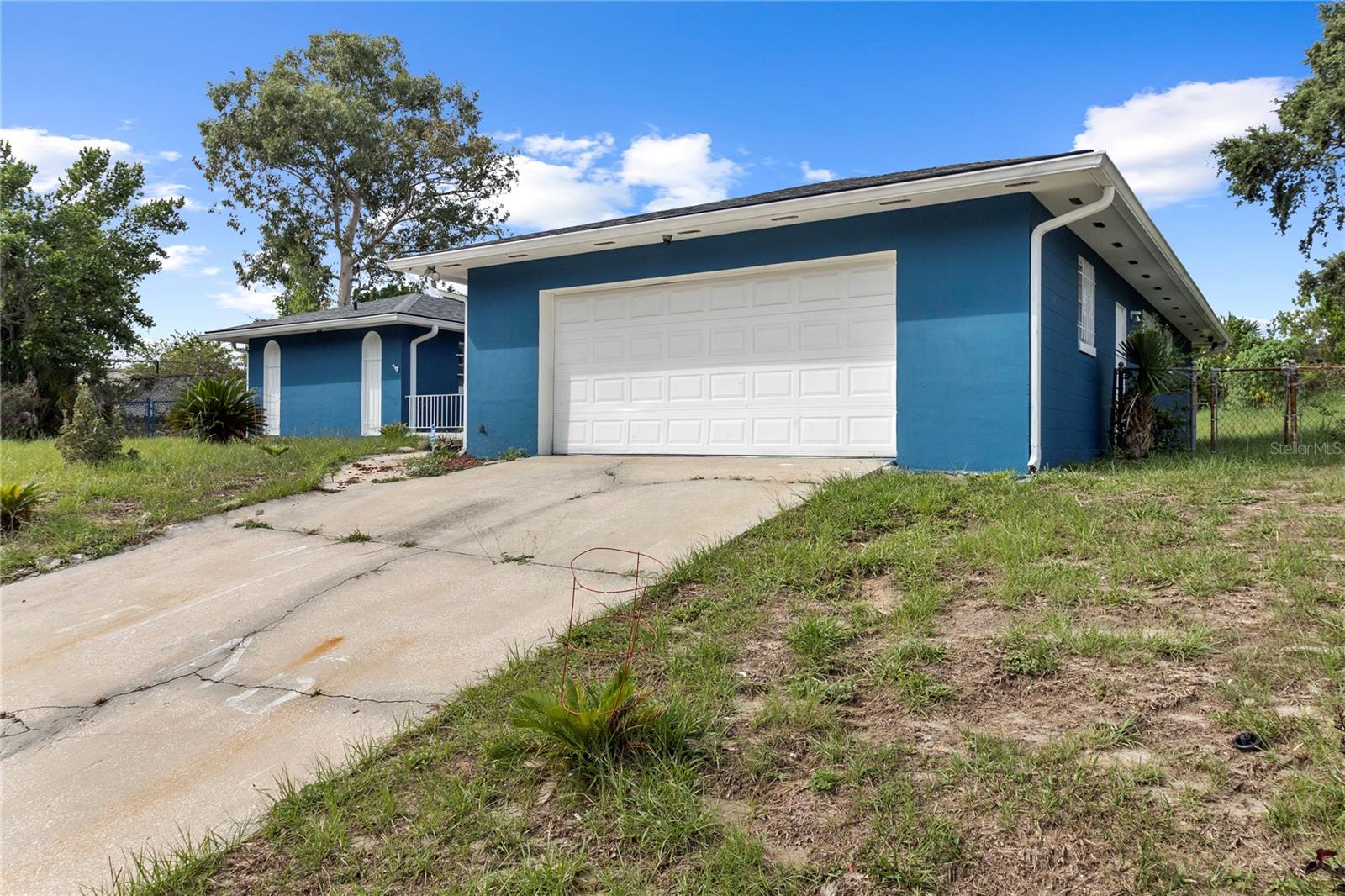 1700 NEEDLEWOOD LANE