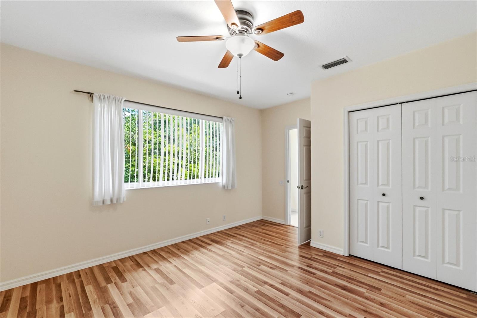 EASTLAKE - Residential