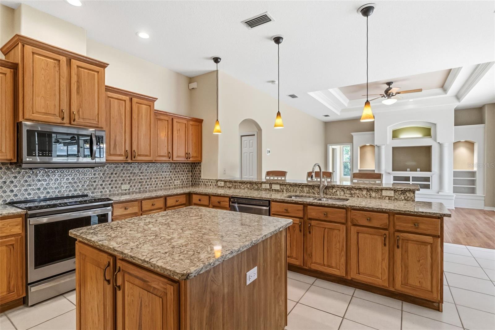 EASTLAKE - Residential