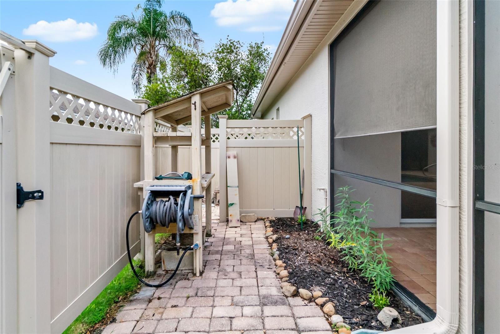 EASTLAKE - Residential