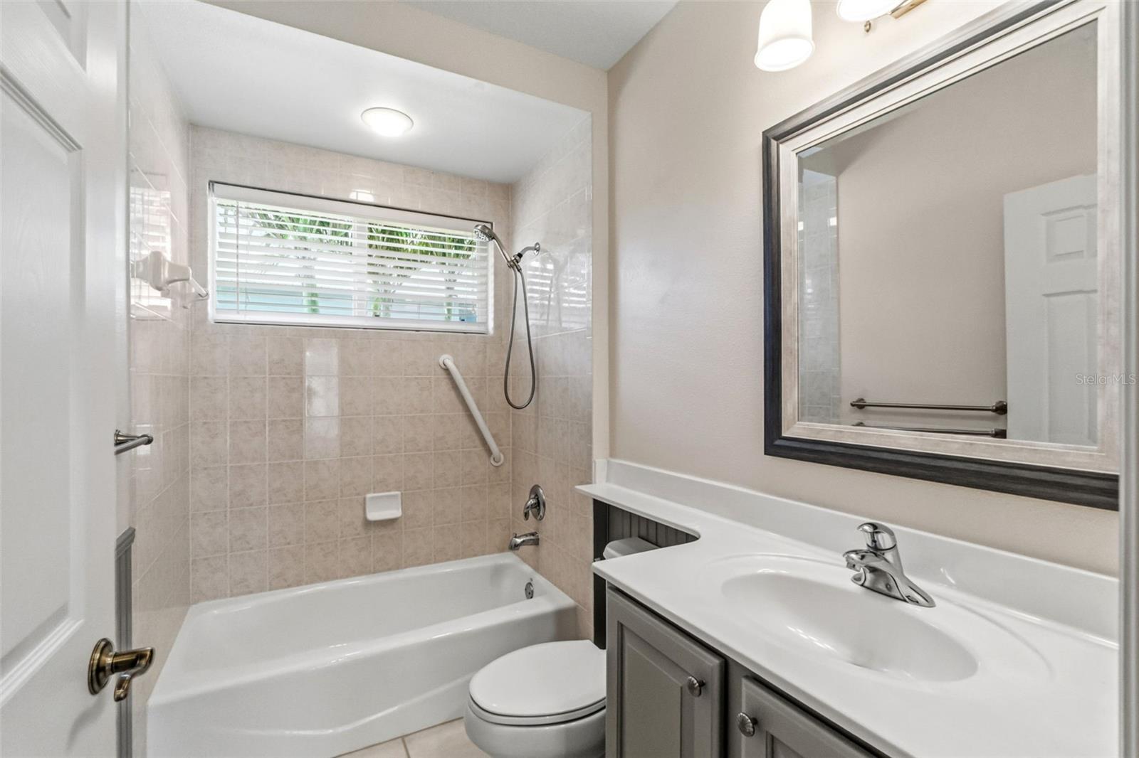 EASTLAKE - Residential