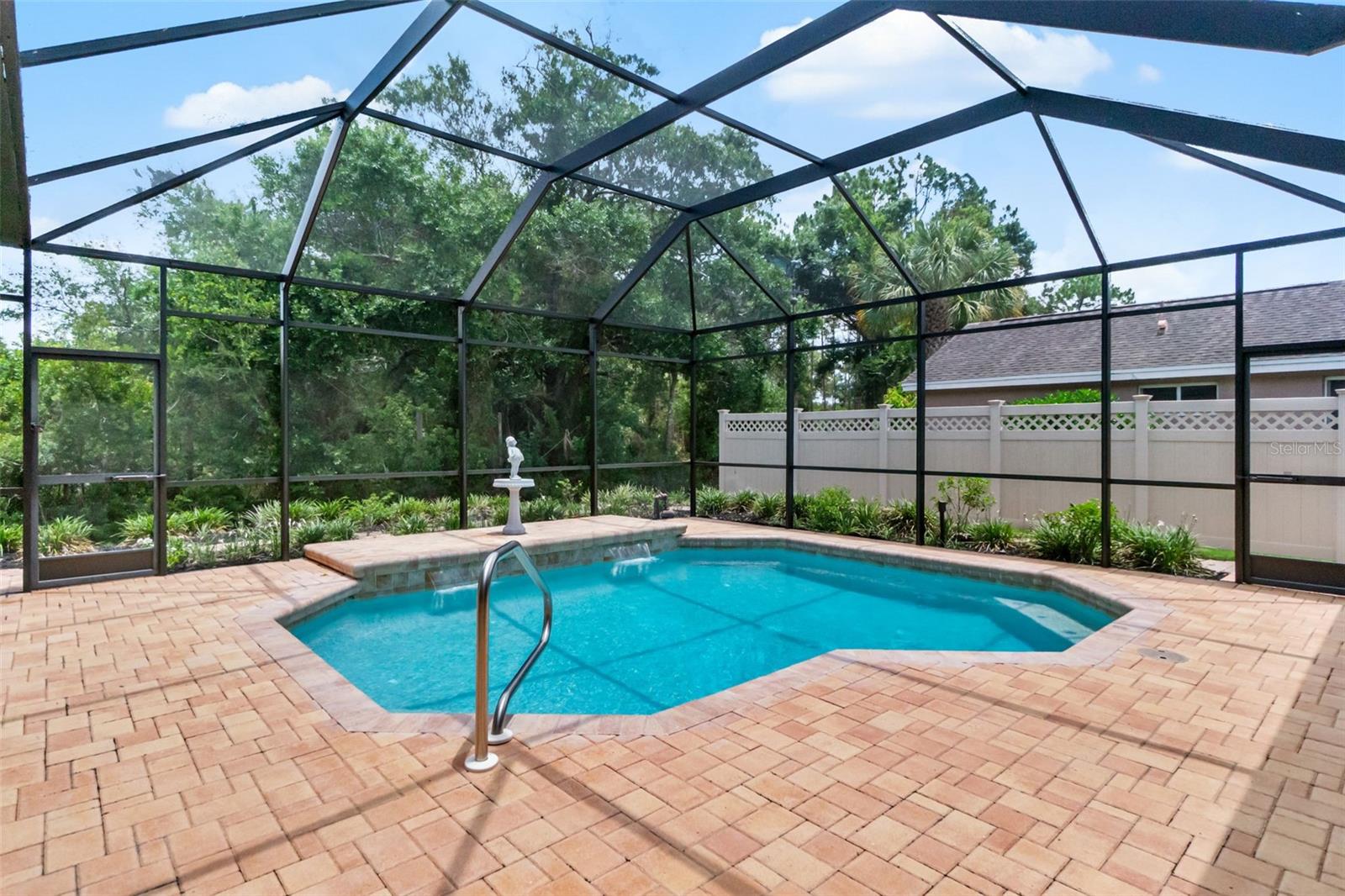 EASTLAKE - Residential