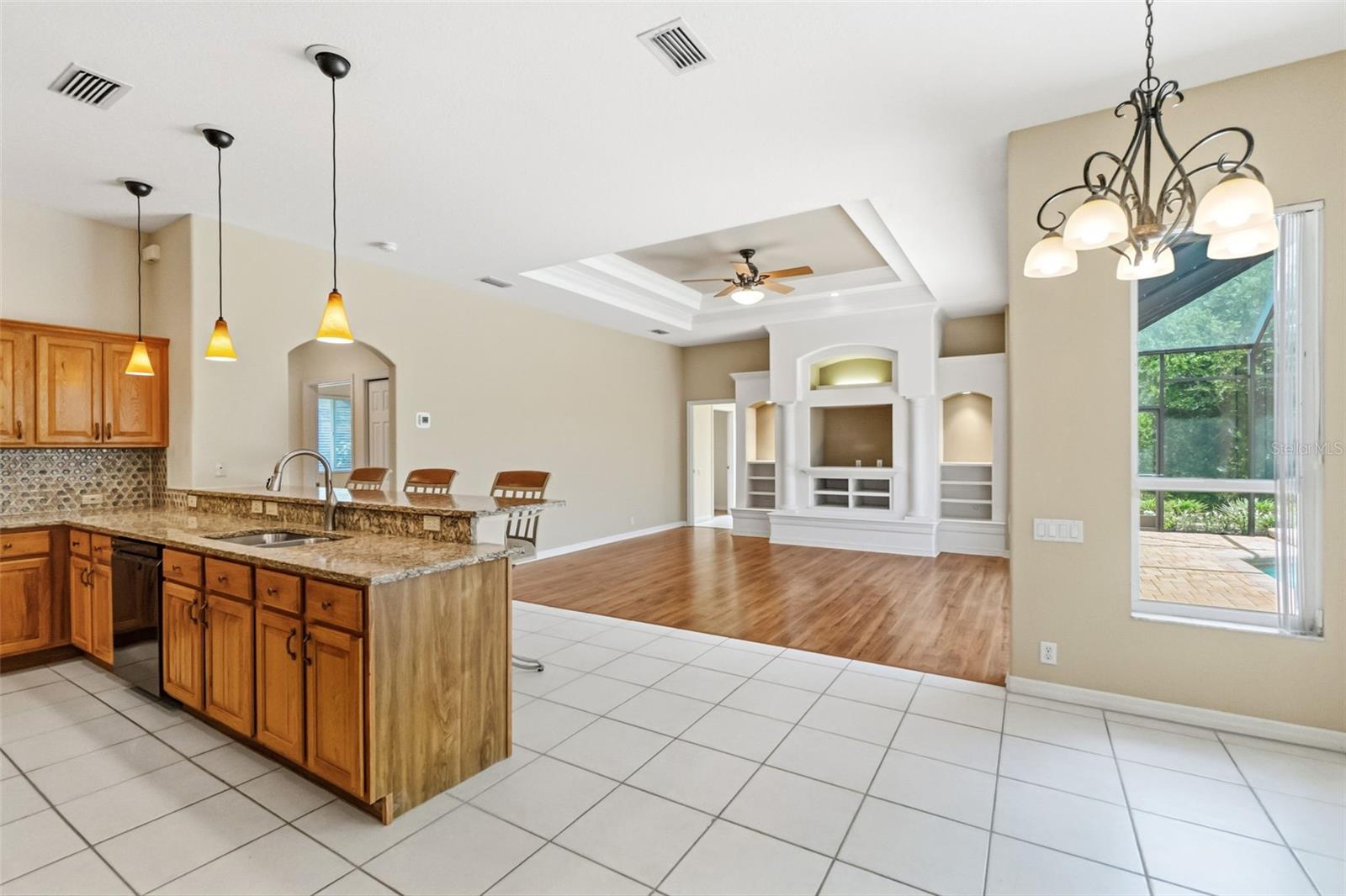 EASTLAKE - Residential