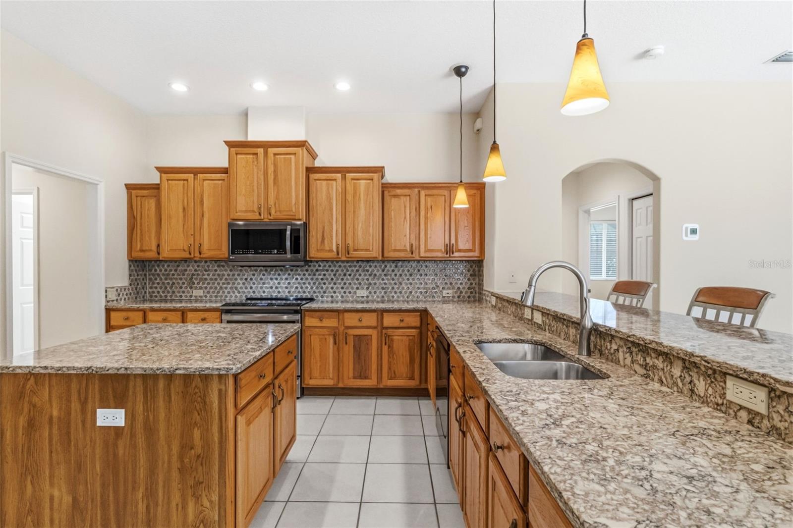 EASTLAKE - Residential
